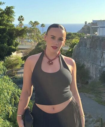 Full leaked Ellie leach private onlyfans photo