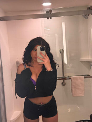 Full leaked Lindsay bertoa page private onlyfans photo