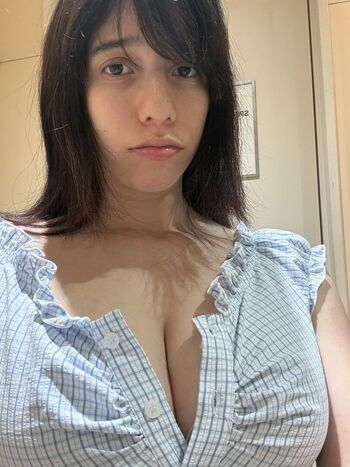 Full leaked Skyeesiren private onlyfans photo