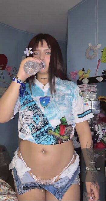 Sthefany-Giron